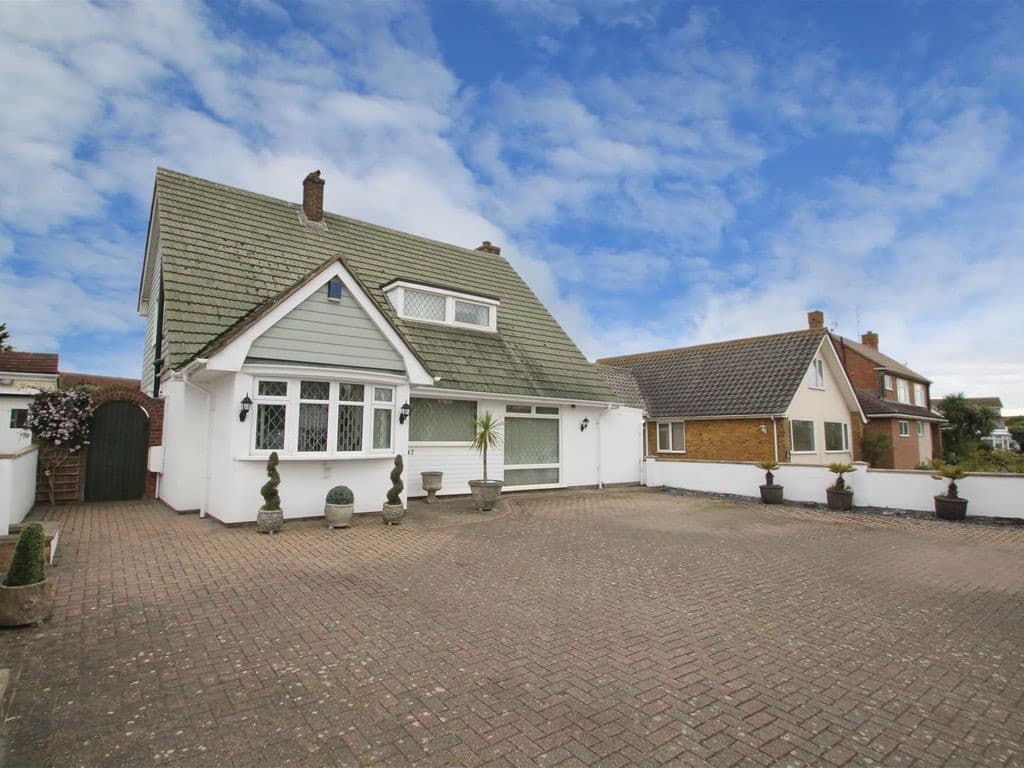 47 Beach Green