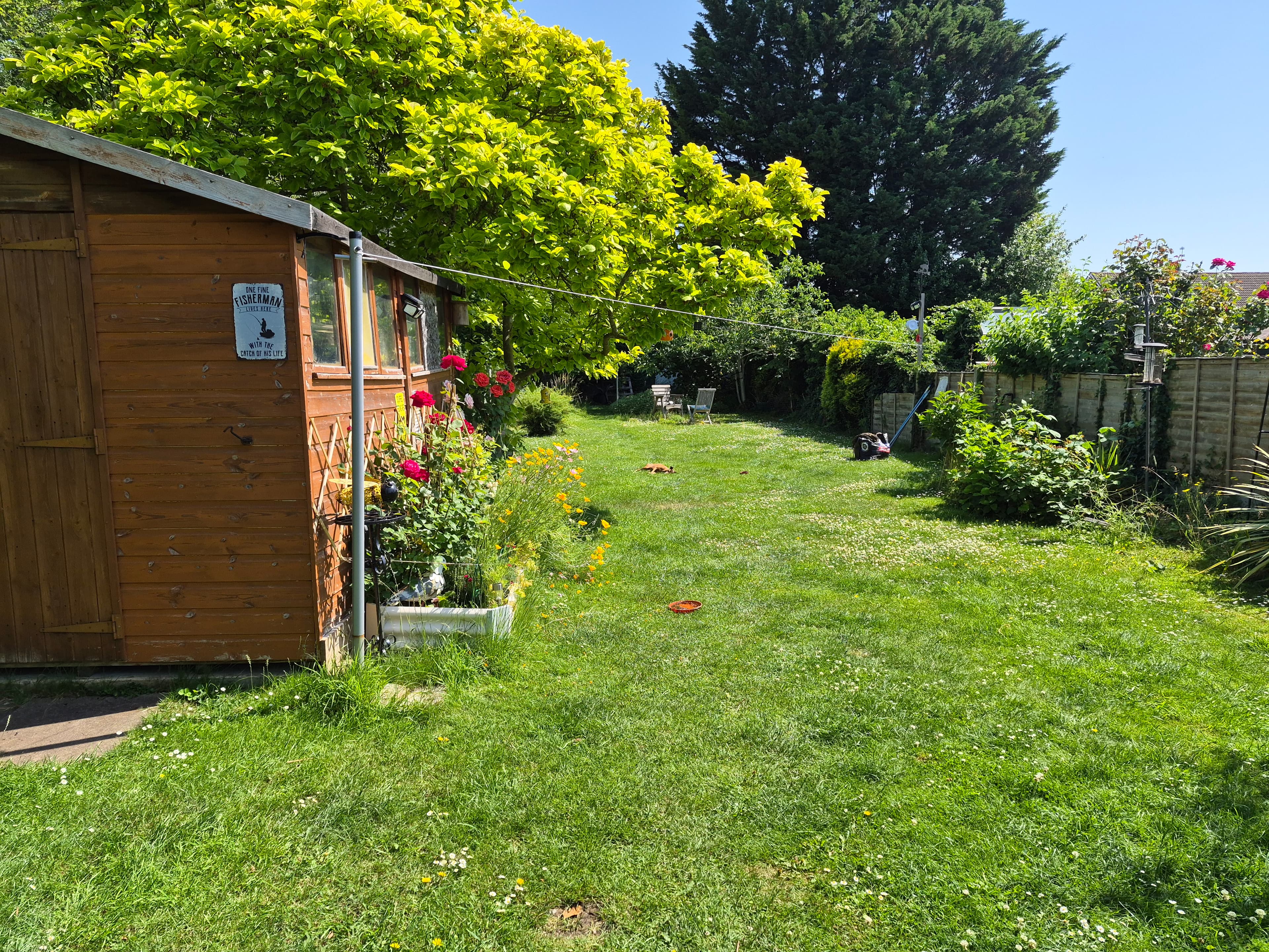 1950's semi detached bungalow in Chilterns area gallery image 2