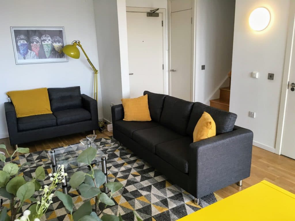 City apartment gallery image 6